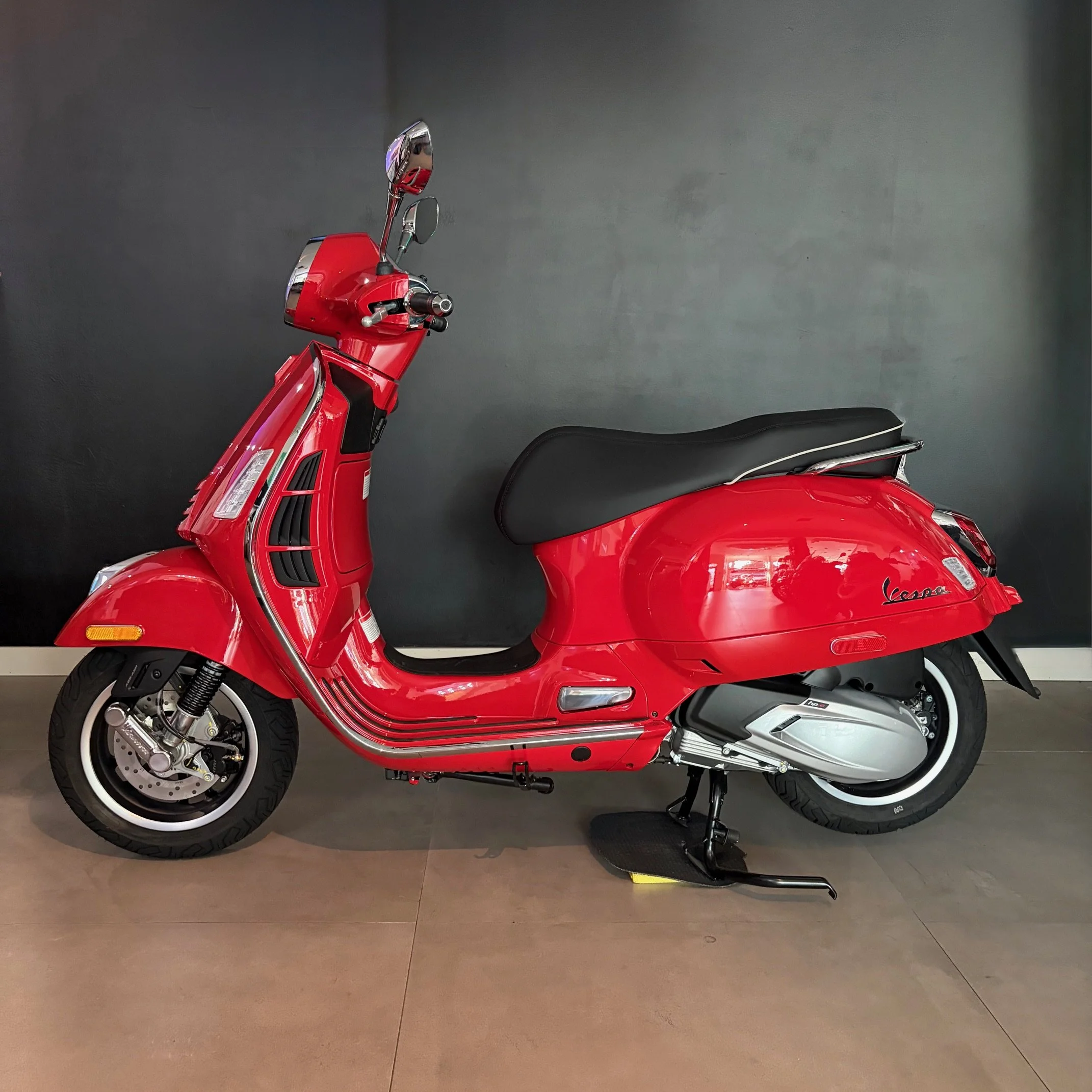 Vespa GTS Super 310 – Vespa LA